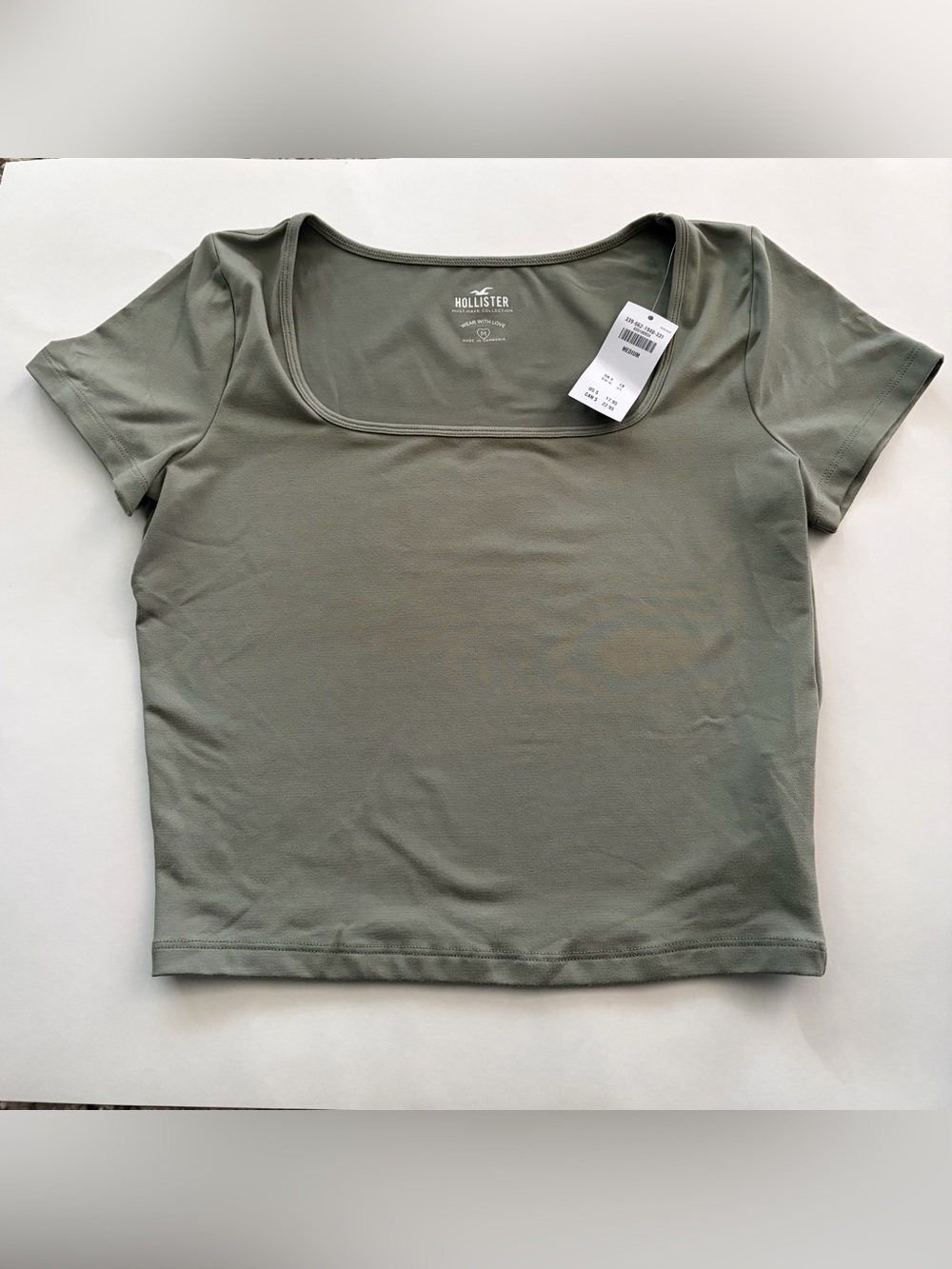 Hollister Olive Green Scoop Neck Short Sleeve Tee NWT Medium